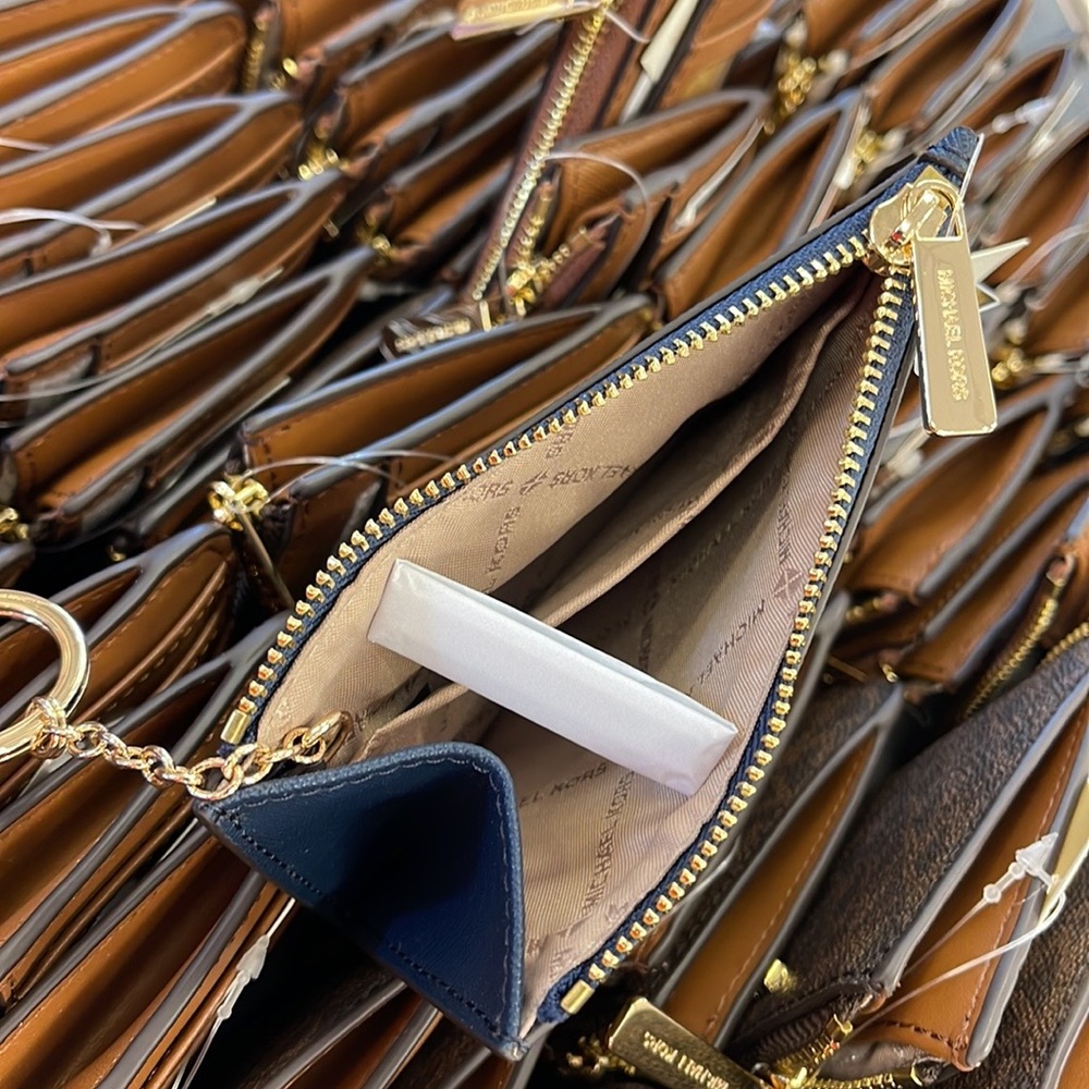 MICHAEL KORS SMALL TOP ZIP COINPOUCH WITH ID KEYCHAIN CARDHOLDER WALLET 
NWT - Picture 14 of 16